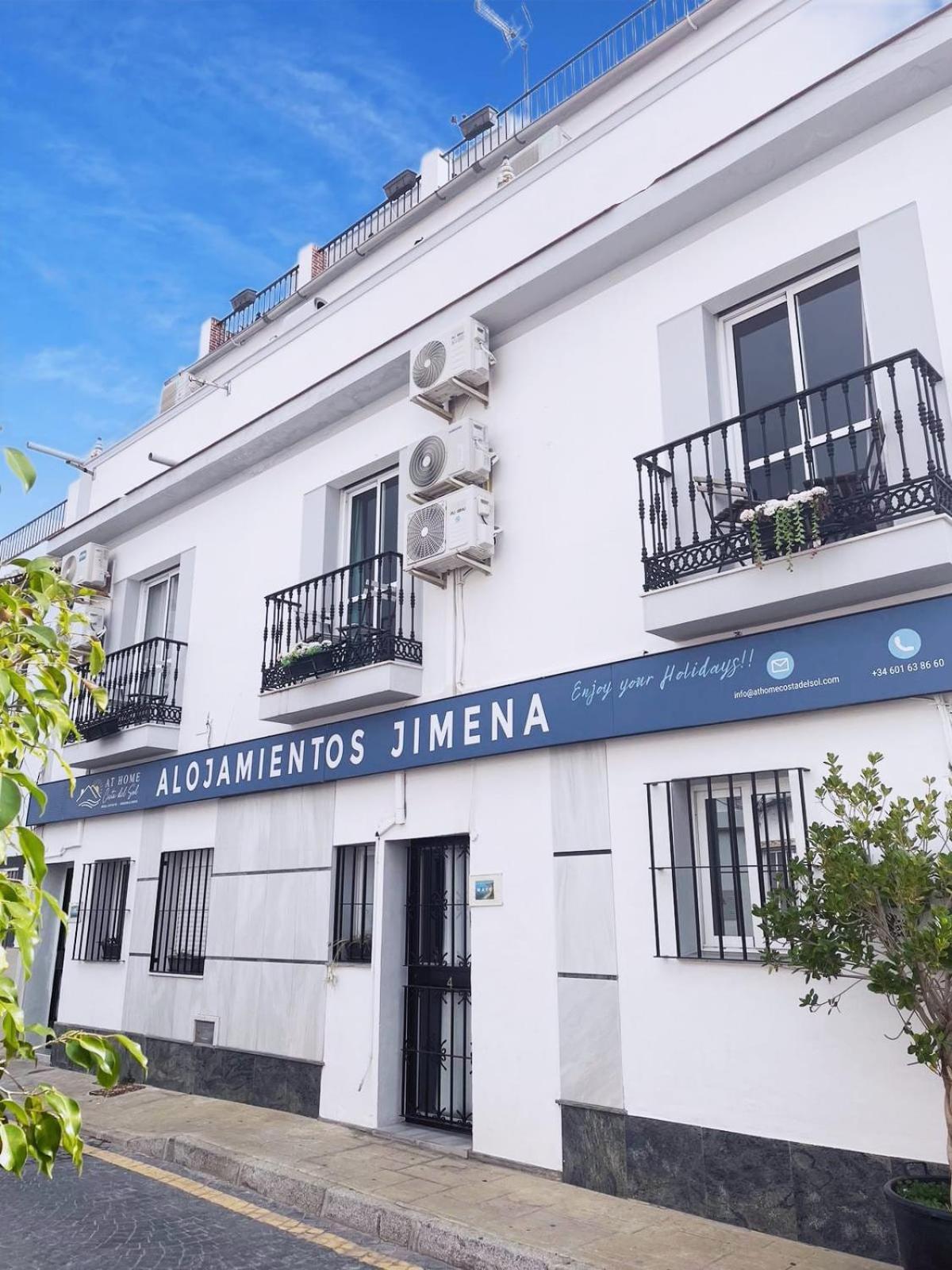 Estudio Jimena Burriana En El Centro De Nerja Buitenkant foto
