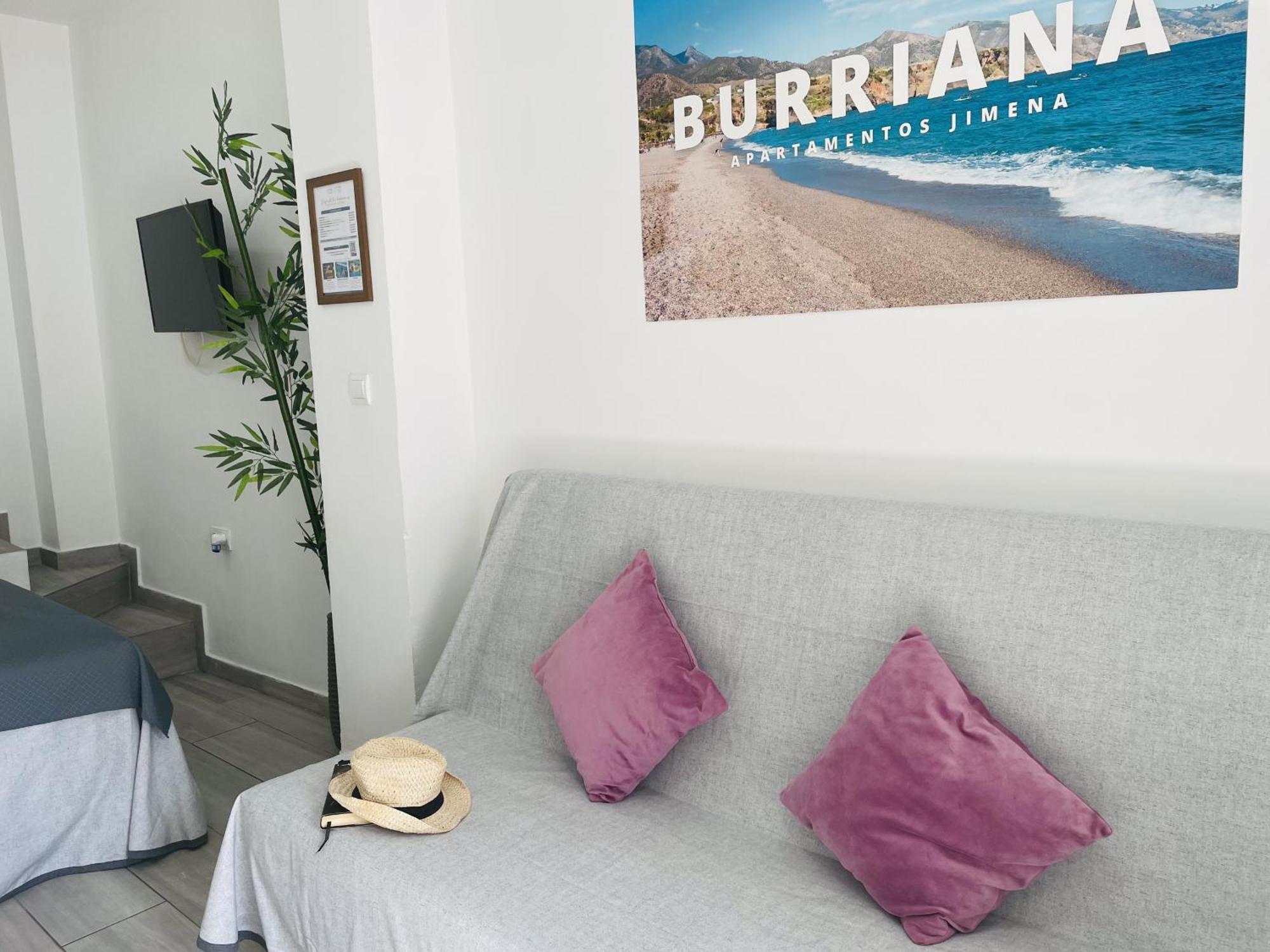 Estudio Jimena Burriana En El Centro De Nerja Buitenkant foto
